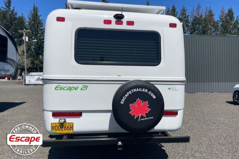 002-used-fiberglass-travel-trailers-for-sale-Thramer-2021-21NE