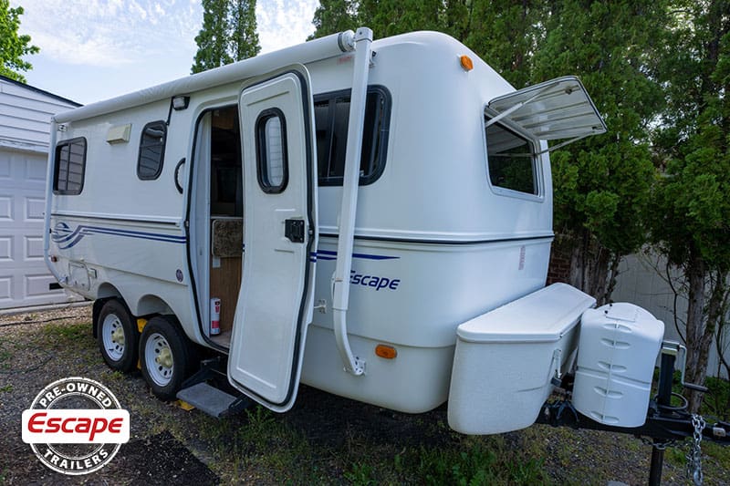 03-used-fiberglass-travel-trailers-for-sale-LePage-2016-19