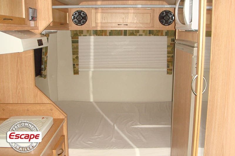 06-Kristalovich-2011-19-used-fiberglass-travel-trailers-for-sale