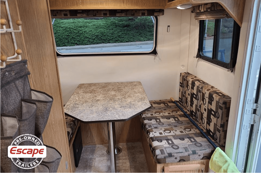 pre owned fiberglass trailer Peggy 04
