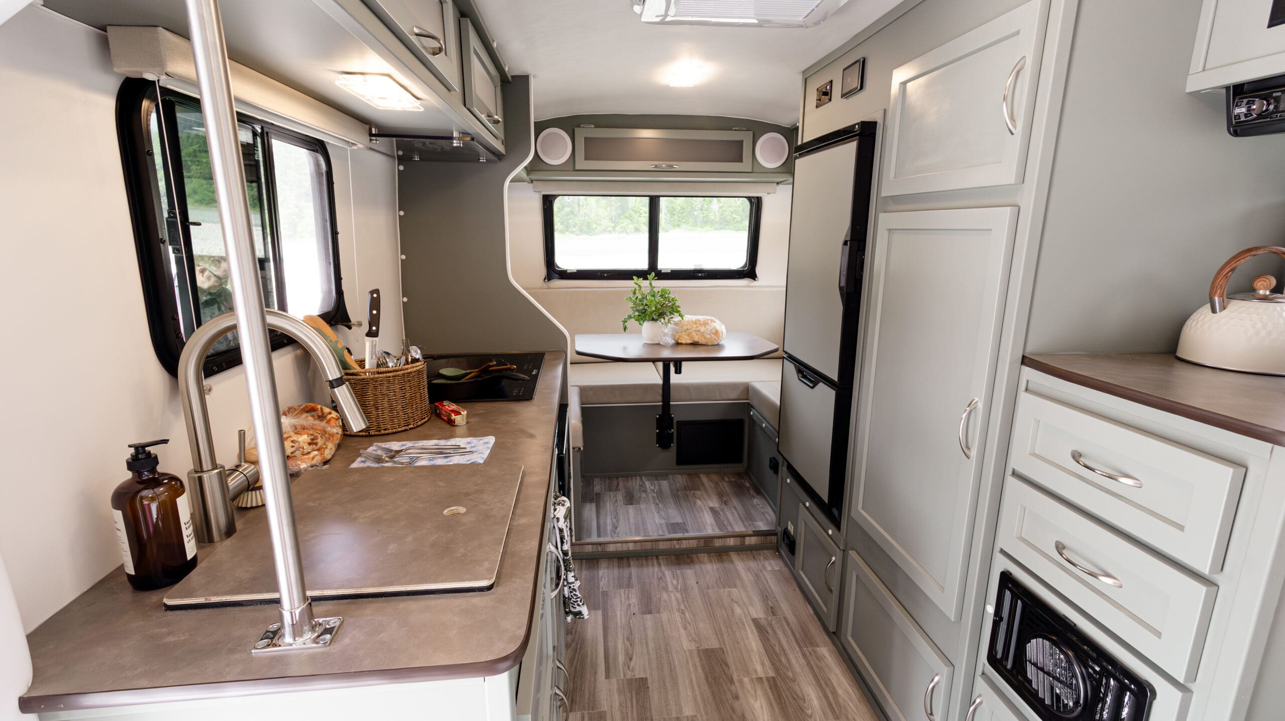 Escape 21 Interior